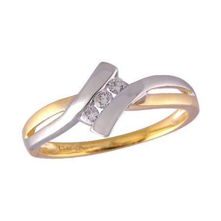 14KT Gold Ladies Diamond Ring