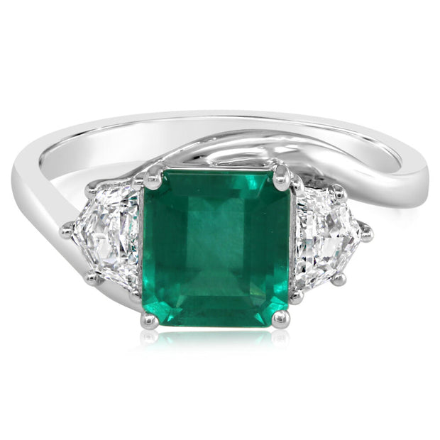 Platinum Brazilian Emerald/Diamond Ring