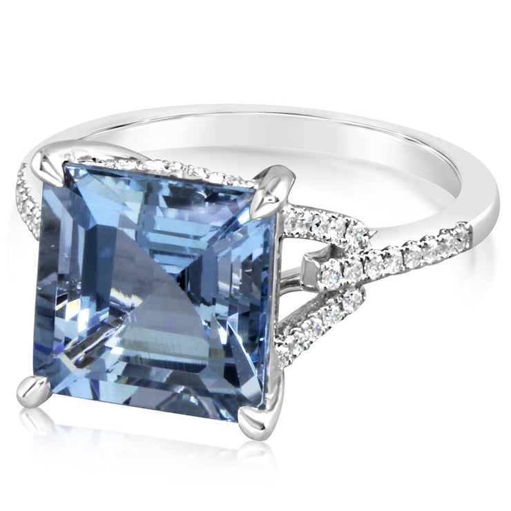 18K White Gold Aquamarine/Diamond Ring